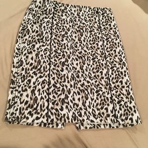 Leopard pencil skirt WHBM like new